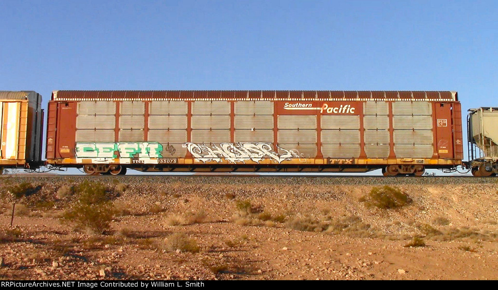 EB Manifest Frt at Erie NV W-Pshr -66